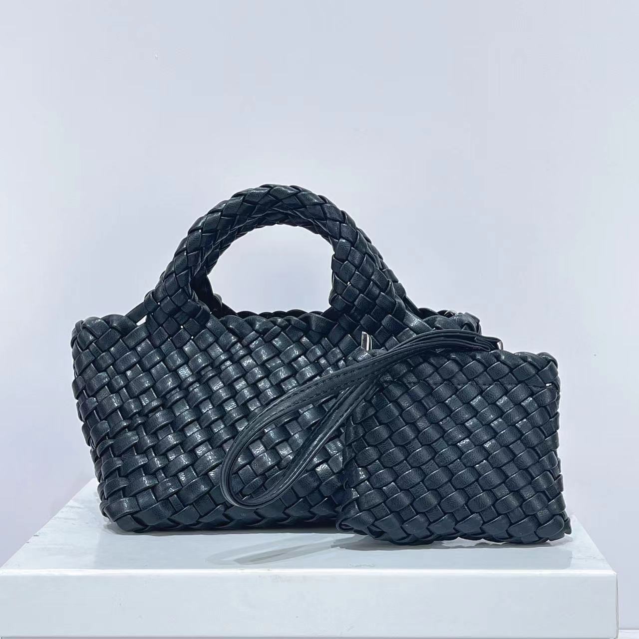 Bolsa Cestinha Trançada Estilo Coreano