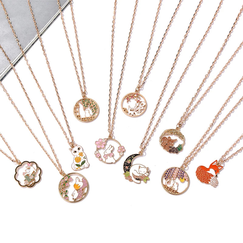 Colar Longo Pingente Animais Coloridos Dourado