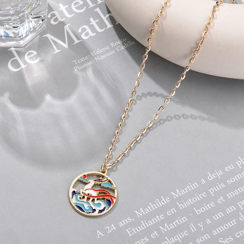 Colar Longo Pingente Animais Coloridos Dourado